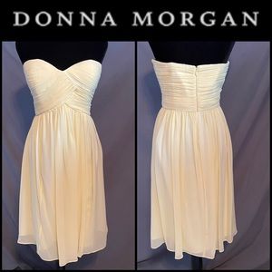 Donna Morgan formal/prom/cocktail dress.  Soft yellow size 10